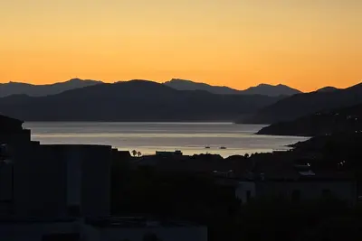 Image de Nepita-Dolce-VITA_T2 Design Premium _Vue Mer & montagne _terrasse XXL_ILE-Rousse