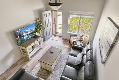 Image de Modern Townhome in the Heart of Donnelly – Near Tamarack & Lake Cascade