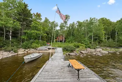 Image de Mooselook Margaritaville | Private Waterfront Mooselookmeguntic Lake | Dock, Mooring, Kayaks
