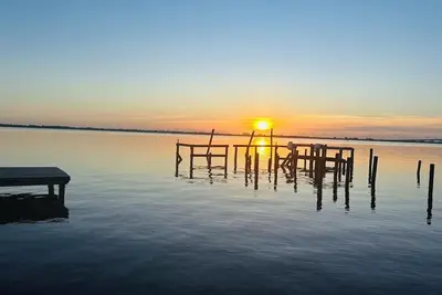 Image de Riverfront Cozy 1-bedroom B