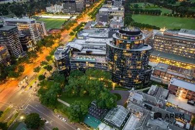 Image de Designer 2-Bedroom Resort. Balcony, Pool, Gym