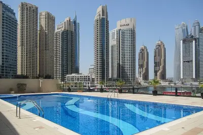 Image de Stylish 1br | Pool, Gym Access & City Skyline Views near Jbr Beach