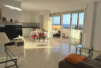 Image de Ocean Blue Apartment – Ocean View and Terrace, 1 km from Golf del Sur Courses