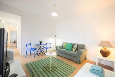 Image de 1 Bedroom Apartment in Chamartin-Madrid, Ideal for Couples or Professionals