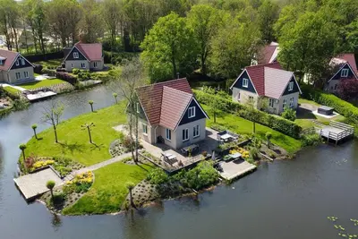 Image de 8-Person Luxury Villa