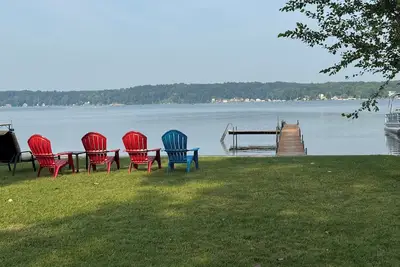 Image de Welcoming lake house on beautiful Sand Lake in Irish Hills