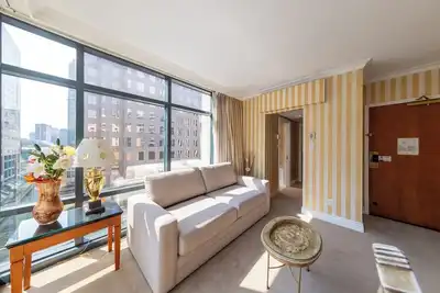 Image de Luxury King Suite at Le Soleil Vancouver Sleeps 4