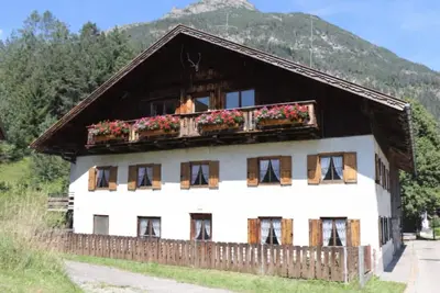 Image de House Lechtal Vacation in an old farmhouse, located directly on the Lechweg