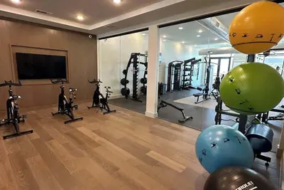 Image de Stylish 1br N. Austin Stay | Pool & Gym