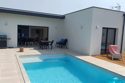 Image de Villa climatisée avec piscine à 10 min à pied de la mer Valras-Plage/Serignan