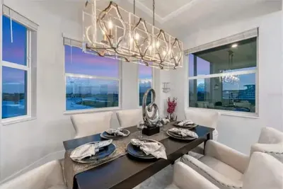 Image de Touch of Luxury - Steps away from golf, resort pool and tiki bar