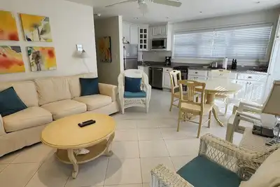 Image de Your Tropical Home Away From Home