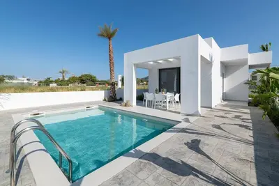 Image de Villa Salty Sun 4 - Deux Chambres Villa, Couchages 5