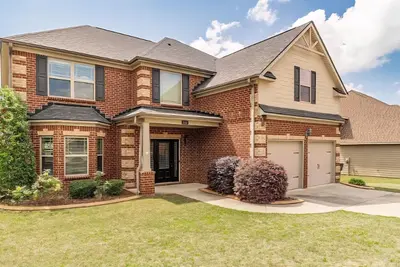 Image de 4 Bedroom Masters Rental!