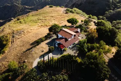 Image de Ojai Mountain Ridge Estate, Private Ojai Vineyard Villa