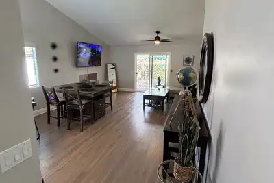 Image de Comfort 4 Bedroom 2 Bath with Ac