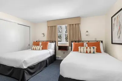 Image de Double Double Suite | The Beverly Hotel | Family-friendly Stay w/ Kitchen