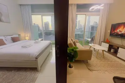 Image de 2 Bedroom with Full Burj Khalifa View in Business Bay and Downtown, free parking