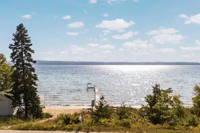 Image de Retreat on Crystal Lake: Private Dock, Golf, Views