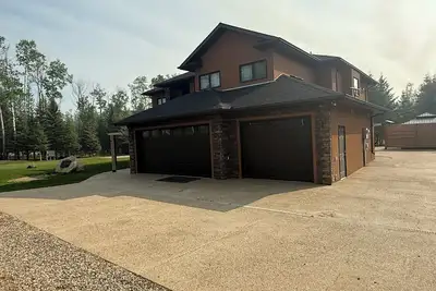 Image de The Back Nine House - 4br Luxury Near Candle Lake Golf