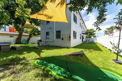 Image de Pool House W/ Fun Games & Services Wynwood Central