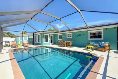 Image de Heated Pool - Newly Renovated - 5 Minutes to the Beach