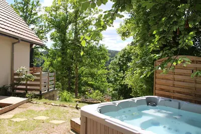 Image de L'Evasion Verte: Gîte 4/6p avec Spa privatif et terrasse