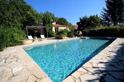 Image de Maison de vacances près de Vaison-la-Romaine, Vaucluse, piscine privée, animaux admis (1).