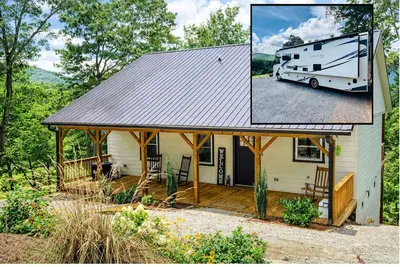 Image de Graceland Mountain Retreat | Cottage + Private Rv Guest Suite on 10+ Acres
