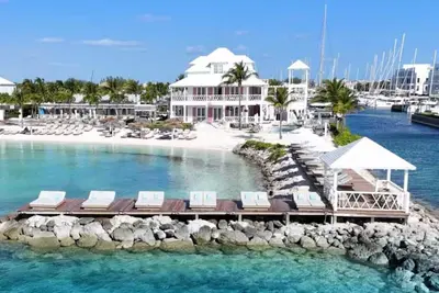 Image de Sun, Sand & Serenity – Your Nassau Bahamas Beach + Marina Escape