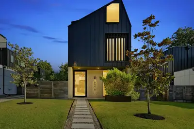 Image de Stunning Modern Zilker Home with Private Pool, Designer Touches & Prime Location
