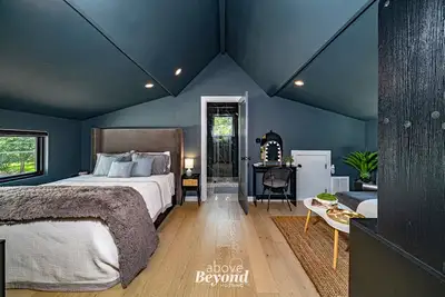 Image de Kiki in the City | By Ut and Downtown Austin Texas