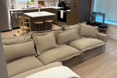 Image de Clean and Contemporary Stay in Eugene.