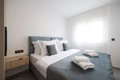 Image de Appartement de deux chambres avec la terrasse et la vue sur le mer Privlaka, Zadar (A-23479-f)