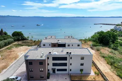 Image de Appartement de trois chambres avec la terrasse et la vue sur le mer Privlaka, Zadar (A-23479-h)