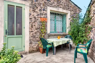 Image de Maison de Vacances 'Coustouline' avec Terrasse Privée et Jardin Privatif