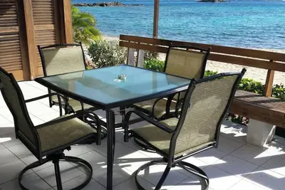 Image de Beachfront Breezy Views at Sapphire Beach Resort & Marina