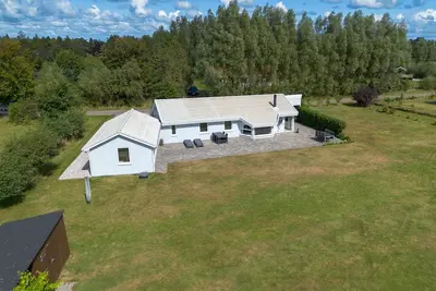 Image de Cozy cottage in quiet area