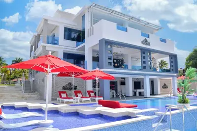 Image de Spacious 12-bedroom villa in wonderful Puerto Plata with area games, spa and club