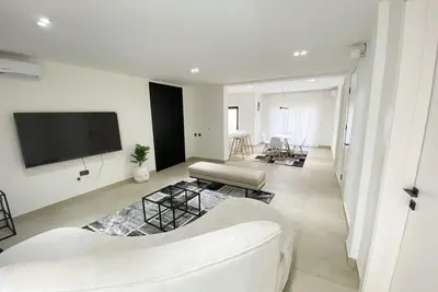 2 Bed Luxury Apartments 2nd Flr