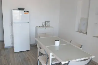 Image de SeaVIEW 2bdr apartment, 5m walk from beach