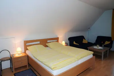 Image de Chambre 'N° 4' avec terrasse partagée, jardin partagé et Wi-Fi