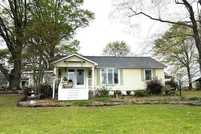 Image de Lovely pet- friendly 2-bedroom house in the Greer countryside