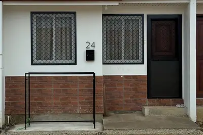 Image de Charming 2-bedroom bungalow in serene Ormoc City with Ac