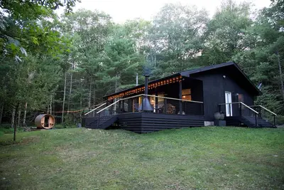 Image de Mountain Laurel Cabin - Sauna, Pet Friendly, 5 Acres of Privacy