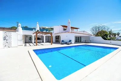 Image de Casa Lavanda - Cinq Chambres Villa, Couchages 10