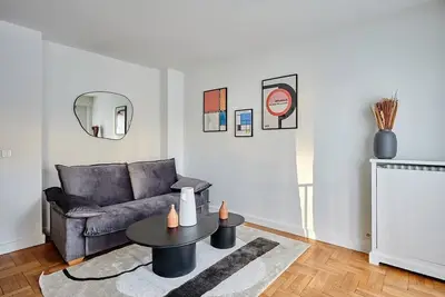 Image de Charmant Appartement Quartier résidentiel 16eme