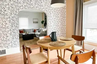 Image de Lorain - 2Bed1Bath Central Ac, Pet friendly