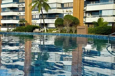 Image de Beachfront · 2-bedroom apartment with pool, Wi-Fi, and garage in Vilas do Atlântico