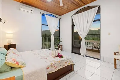 Image de Condo Hibiscus C1 at Resort Tranquilo, 3br 3Bath Kitchen, 5 min from Coco Beach